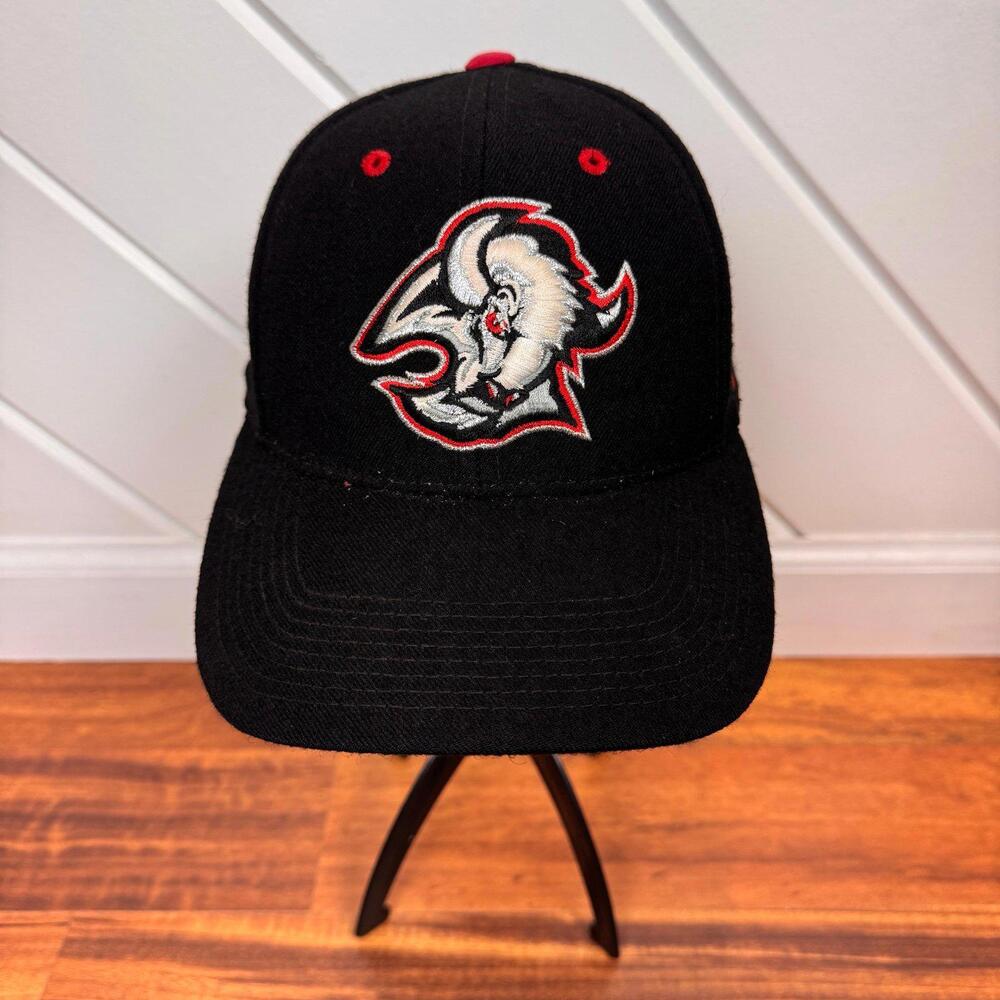 Buffalo Sabres SnapBack with vintage logo